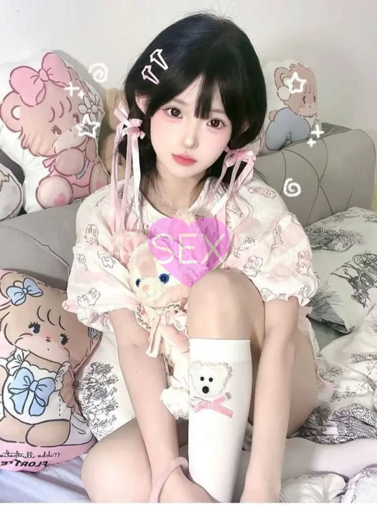 婴儿, 年龄: 18, 身高: 165