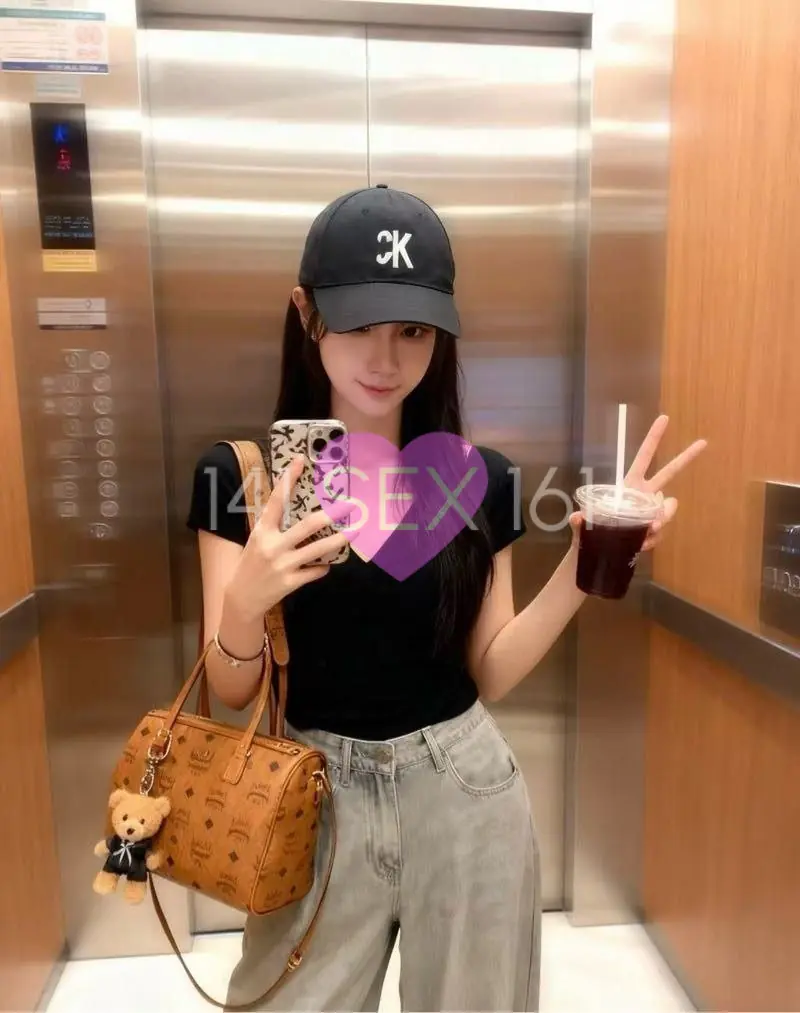 婴儿, 年龄: 19, 身高: 168 厘米, 三围: 34-24-34