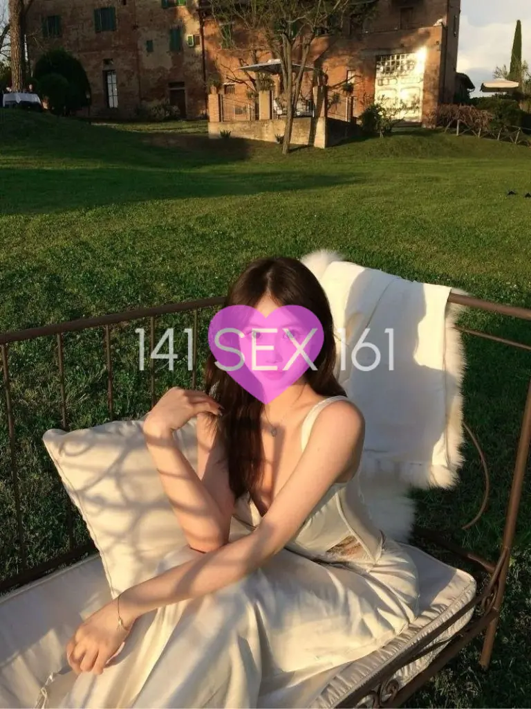 婴儿, 年龄: 19, 身高: 170
