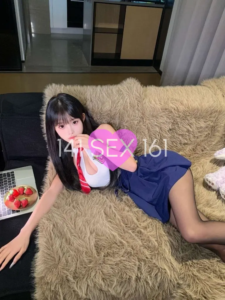 婴儿, 年龄: 19, 身高: 167