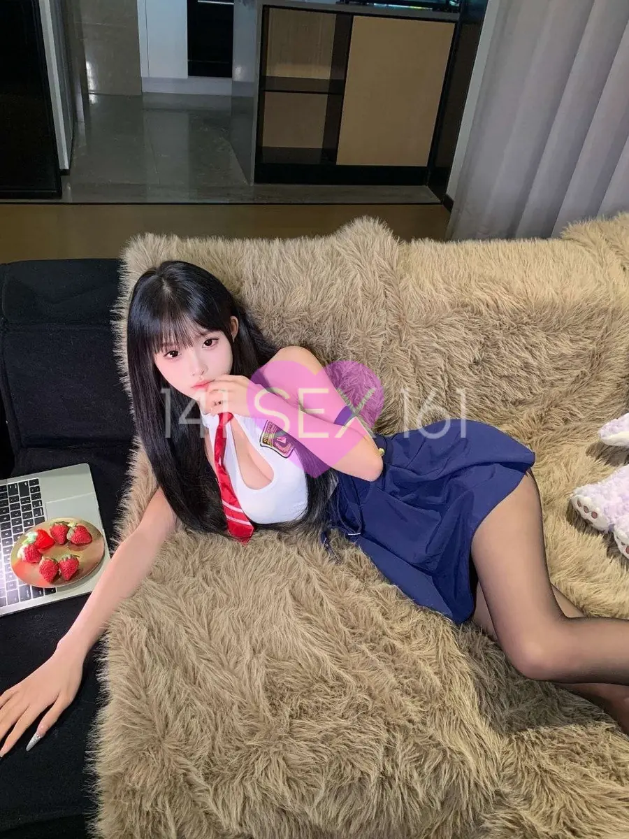 婴儿