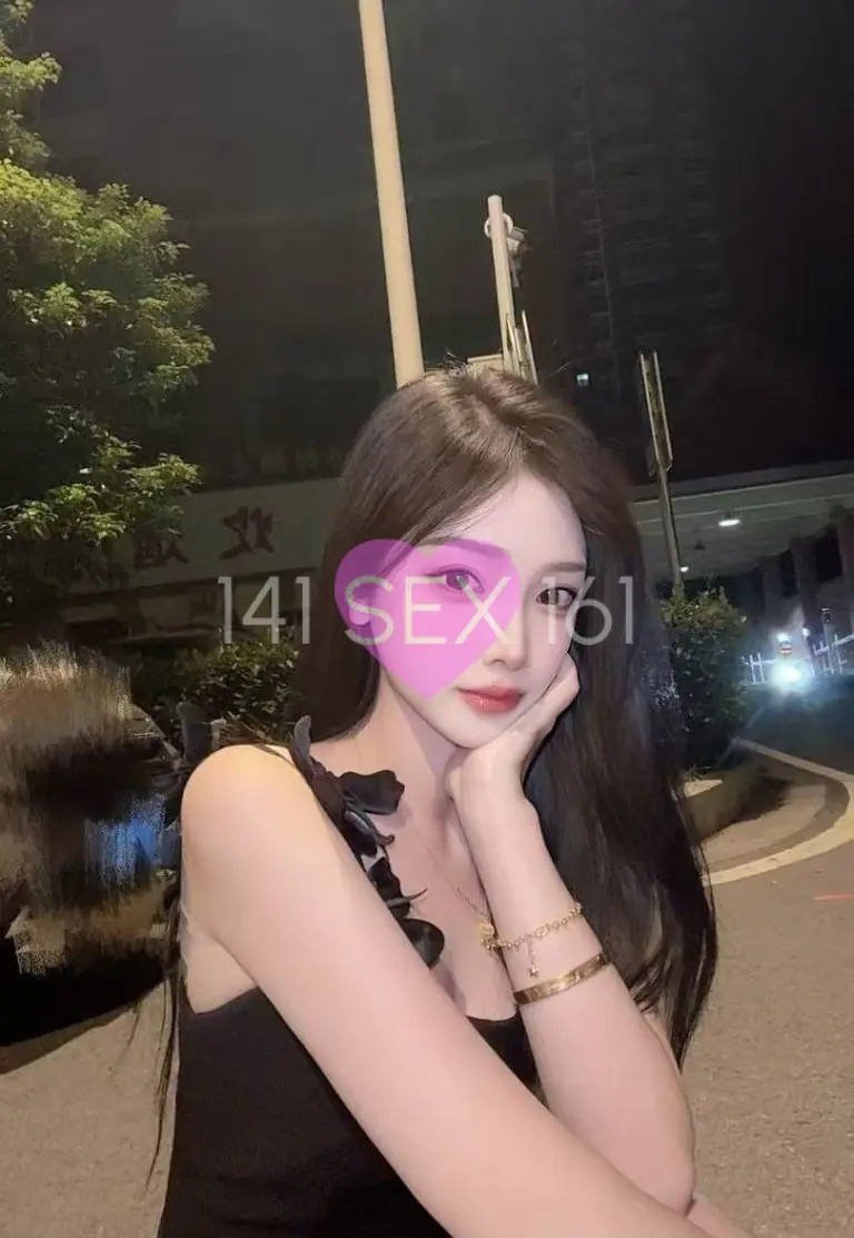 婴儿, 年龄: 19, 身高: 172