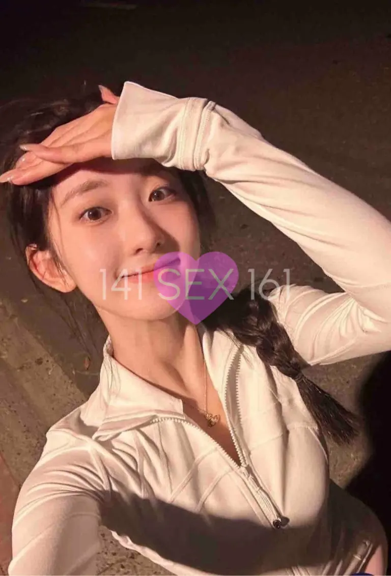婴儿, 年龄: 19, 身高: 168