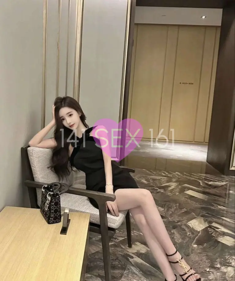 婴儿, 年龄: 19, 身高: 170