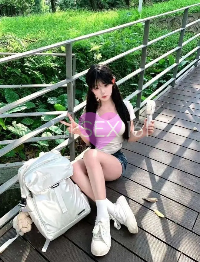 婴儿, 年龄: 18, 身高: 173 厘米, 三围: 34-24-34