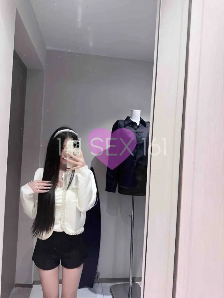 婴儿, 年龄: 18, 身高: 162