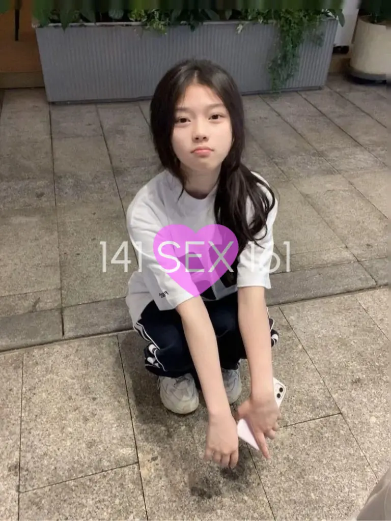 婴儿, 年龄: 18, 身高: 162