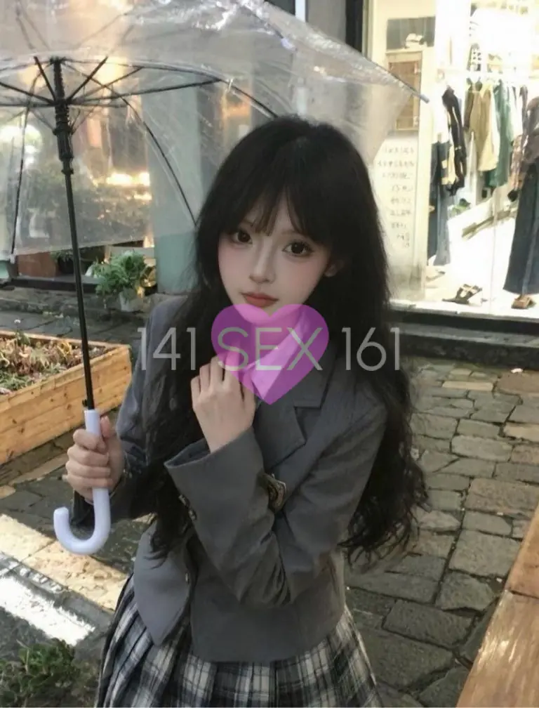 婴儿, 年龄: 19, 身高: 173
