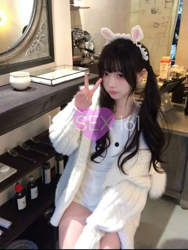 婴儿, 年龄: 18, 身高: 162