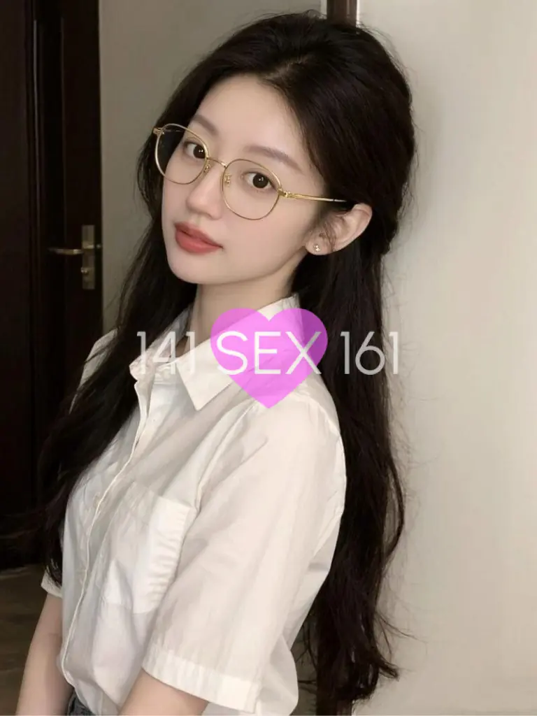 婴儿, 年龄: 19, 身高: 173