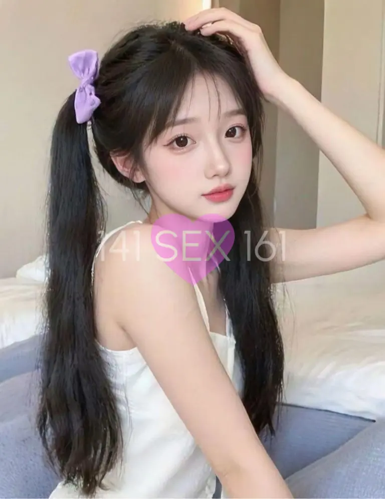 白柔, 年龄: 20, 身高: 169