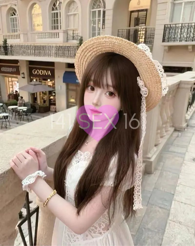 baixi, Age: 18, Height: 174 cm, Parameters: 32-24-34