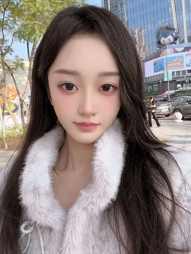 Baoer, Age: 20, Height: 168