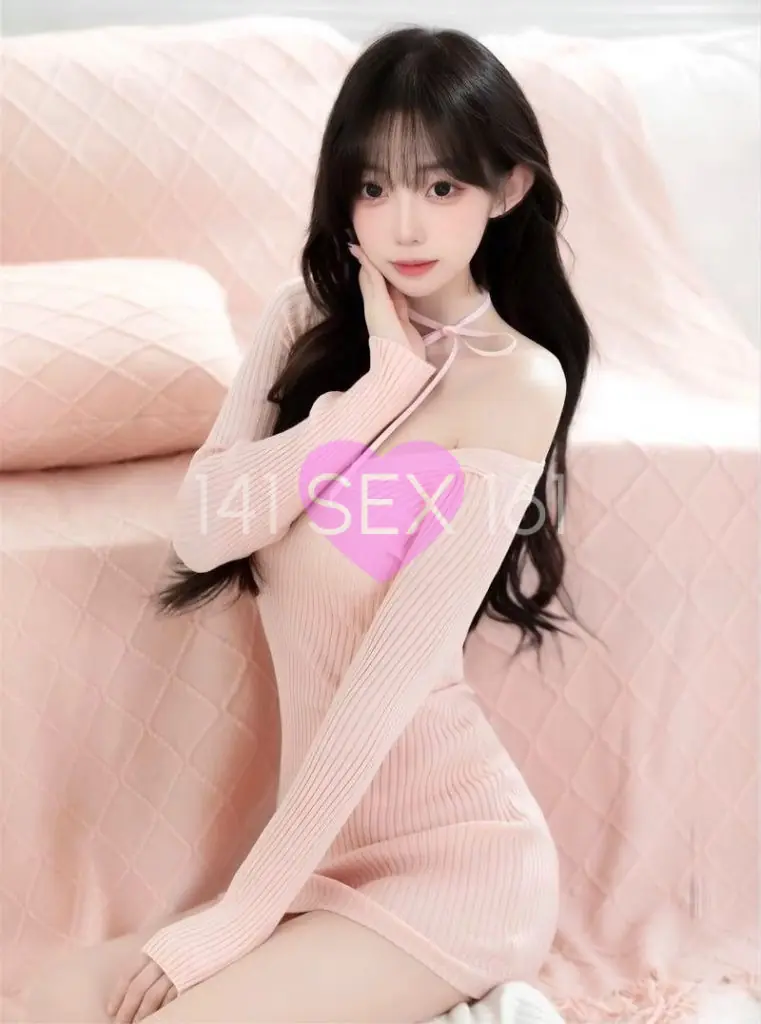 Baoer, Age: 19, Height: 168 cm, Parameters: 33-23-35