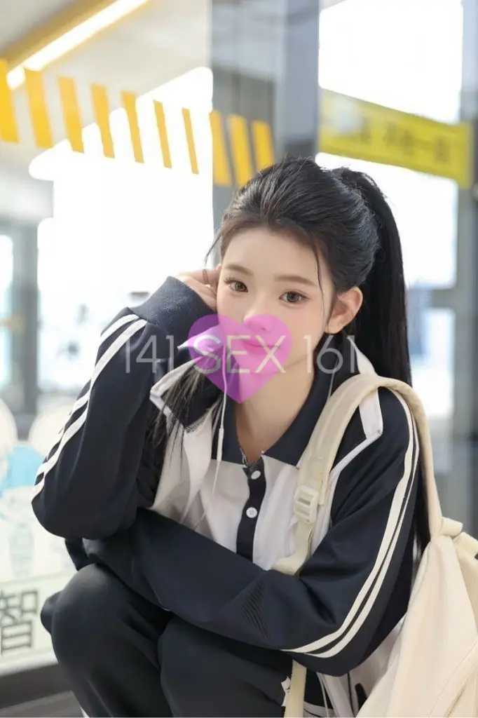 Baoer, Age: 18, Height: 155 cm, Parameters: 32-24-34