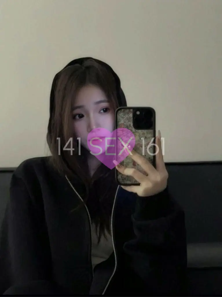 Baoer, Age: 21, Height: 172 cm, Parameters: 32-24-34