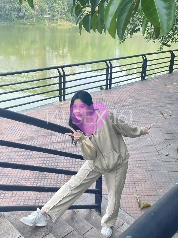 Baoer, Age: 20, Height: 168