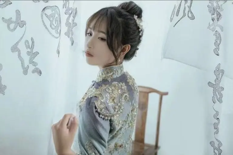 Baoer, Age: 19, Height: 170
