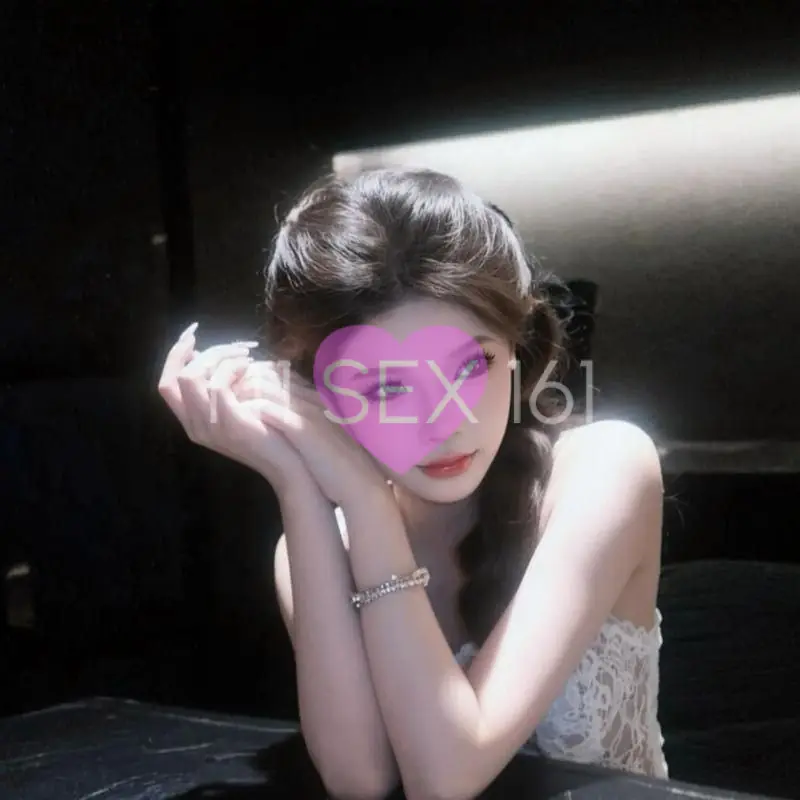 Baoer, Age: 20, Height: 175 cm, Parameters: 33-24-34
