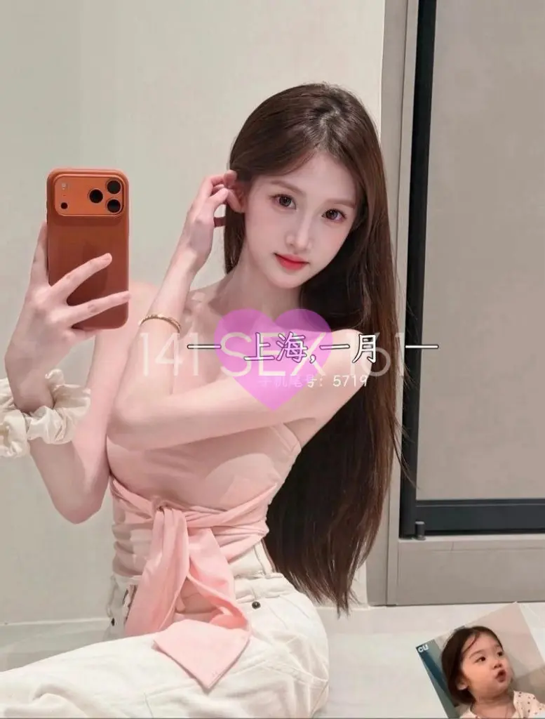 Baoer, Age: 20, Height: 172 cm, Parameters: 32-24-34