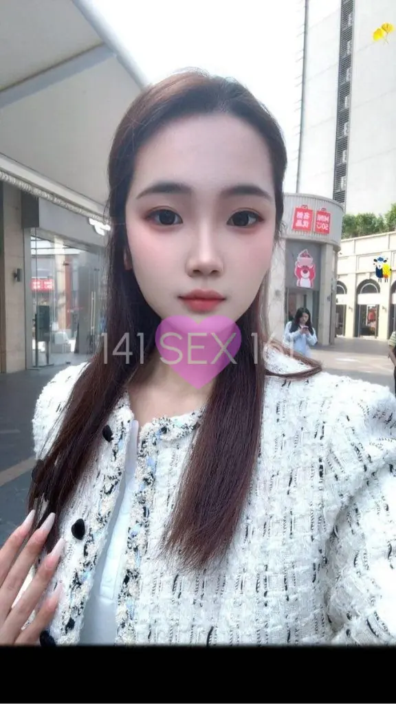 便宜的, 年龄: 21, 身高: 171 厘米, 三围: 32-24-34