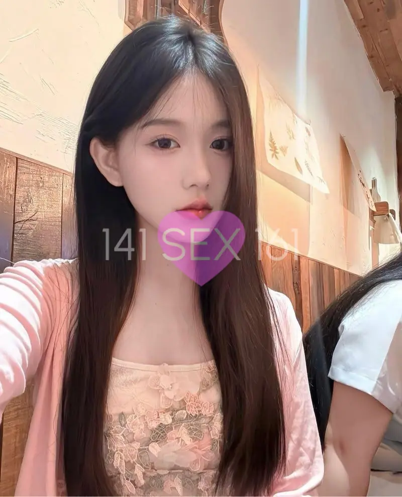 chengyao, Age: 18, Height: 165 cm, Parameters: 32-24-34