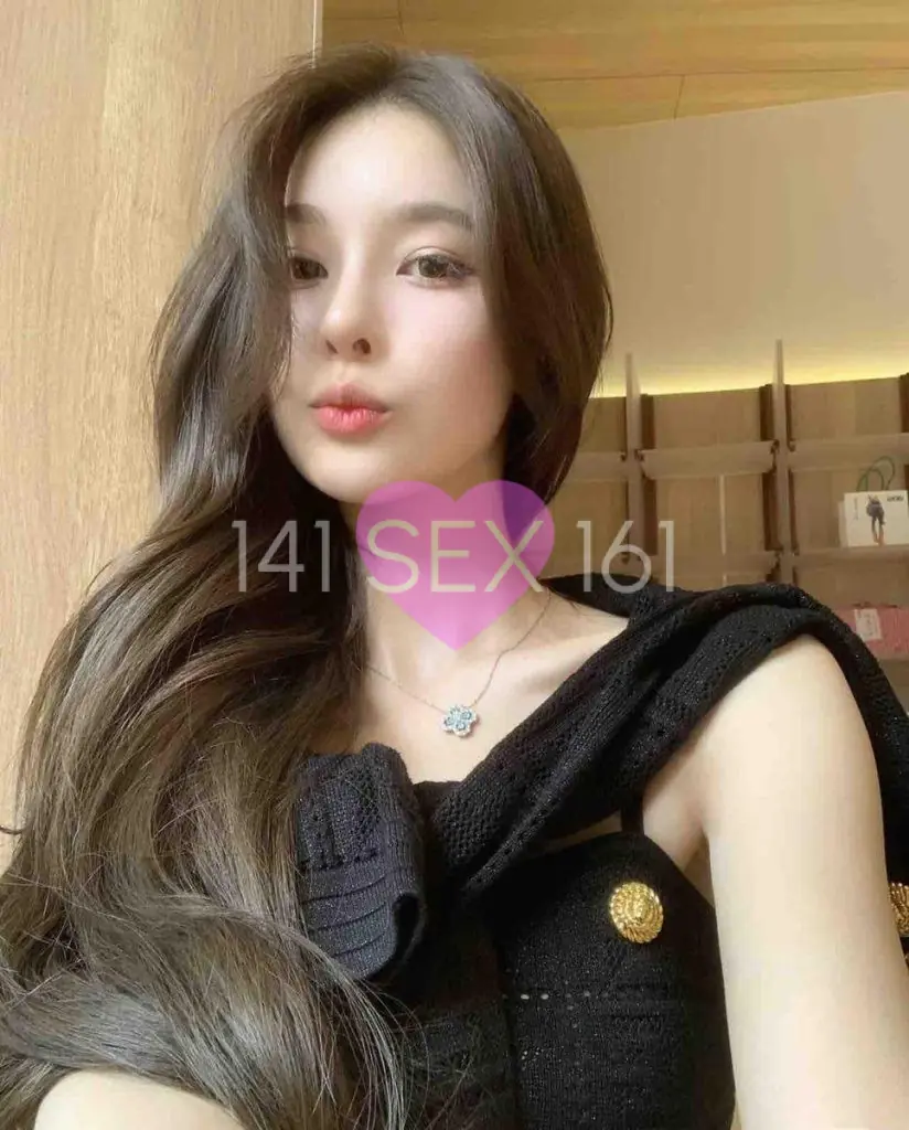 chuchen, Age: 20, Height: 160 cm, Parameters: 32-24-34