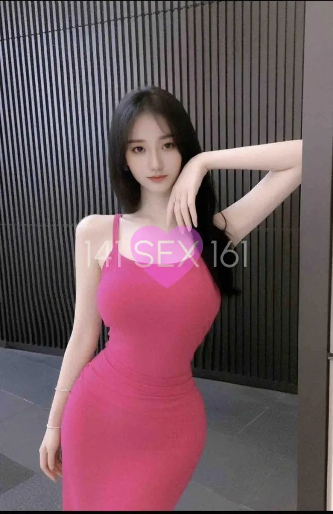 chuxue, Age: 22, Height: 175 cm, Parameters: 36-24-36
