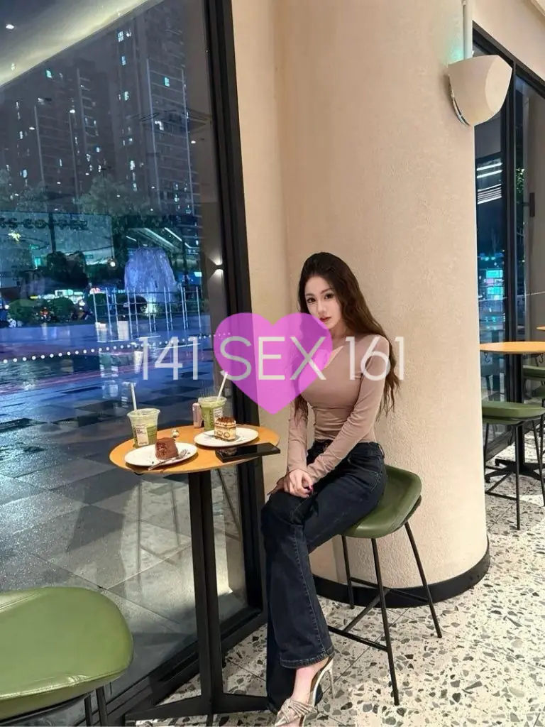 埃琳娜, 年龄: 26, 身高: 176 厘米, 三围: 34-24-35