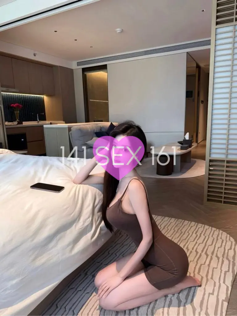 埃琳娜, 年龄: 26, 身高: 176
