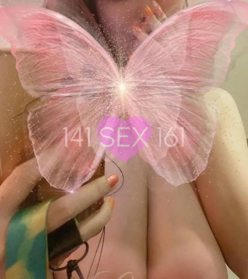 H CUP  Isabella, Age: 32, Height: 168 cm, Parameters: 39H - 28 - 36