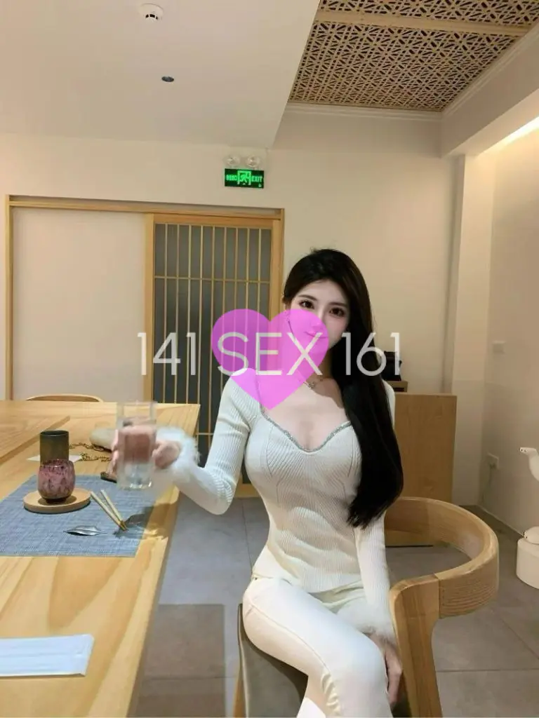 hanjun, 年龄: 21, 身高: 171
