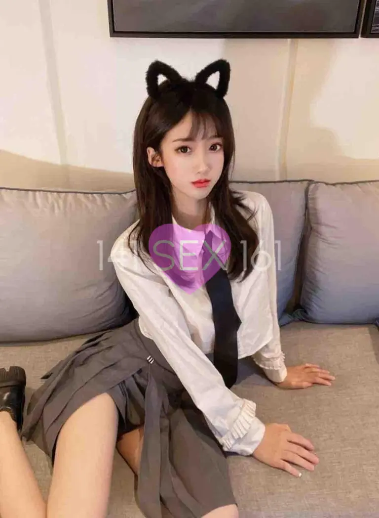 承认, 年龄: 21, 身高: 164