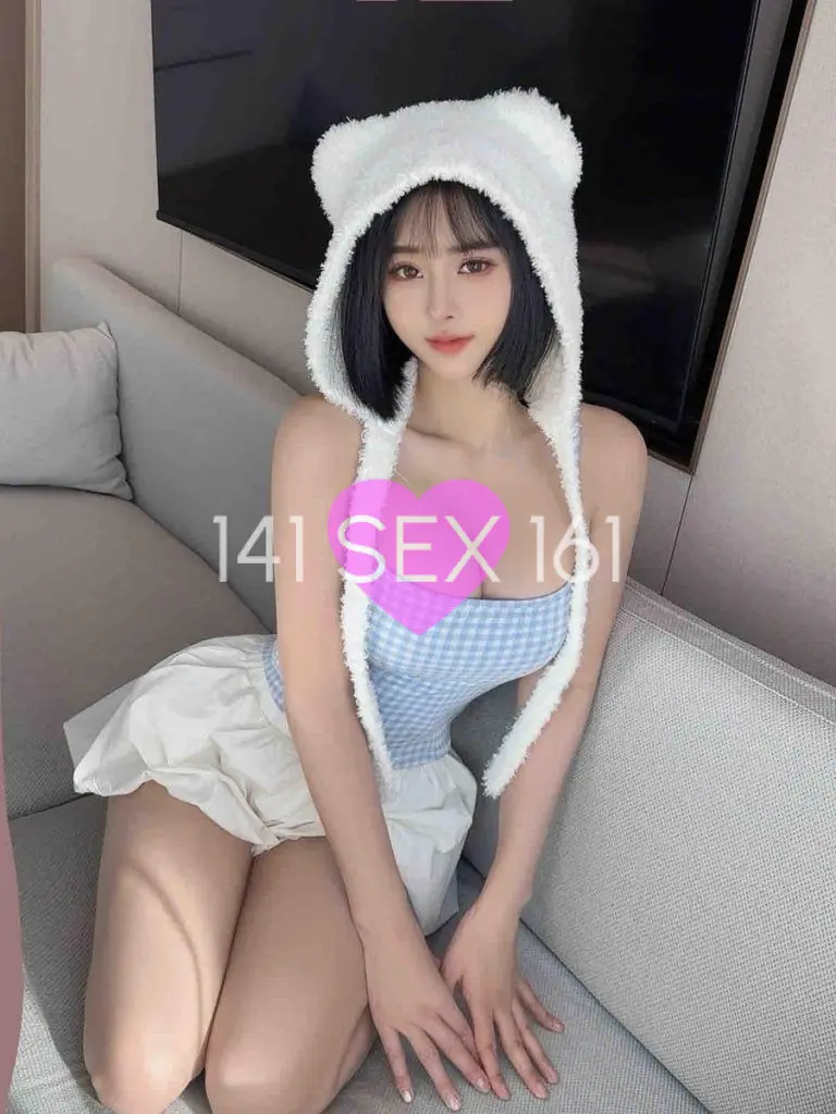 jiating, 年龄: 19, 身高: 161