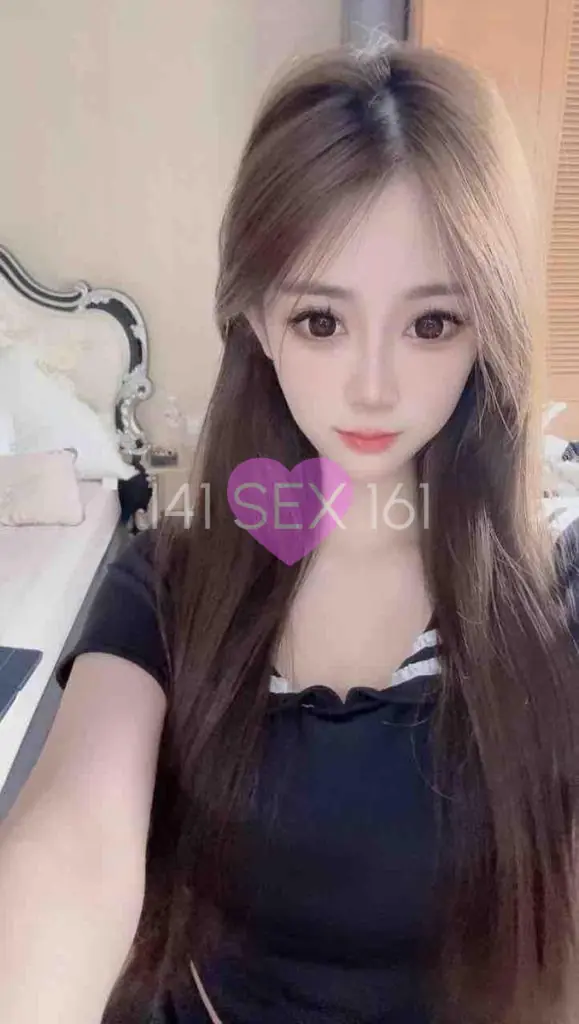 jinglin, Age: 19, Height: 175 cm, Parameters: 34-24-35