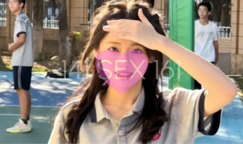 jingrui, Age: 19, Height: 167 cm, Parameters: 32-24-34