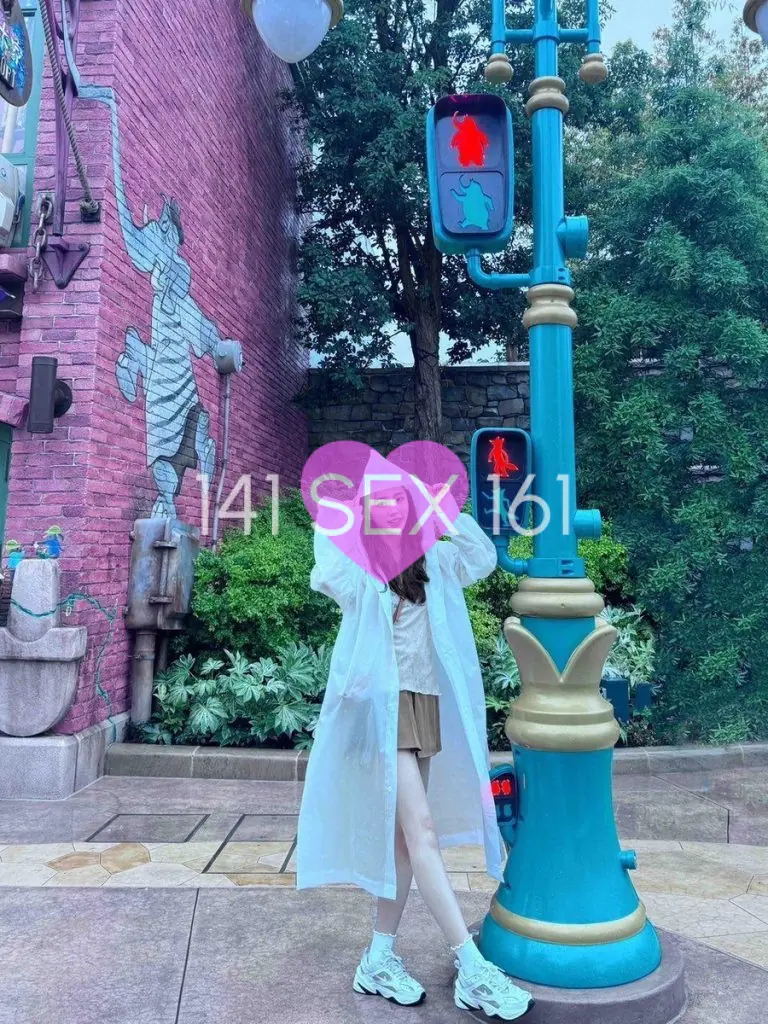jingyue, 年龄: 22, 身高: 165