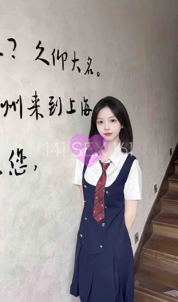 jinxuan, 年龄: 21, 身高: 164 厘米, 三围: 32-24-34