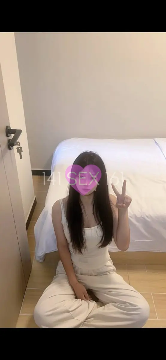 咳咳, 年龄: 20, 身高: 162