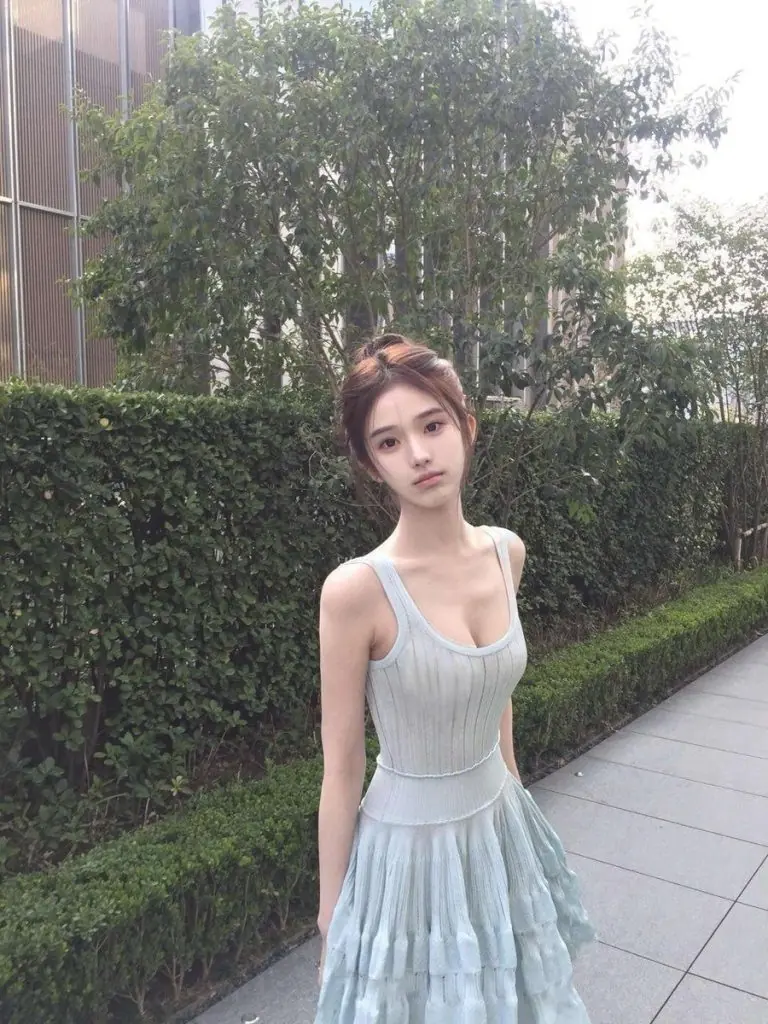 姜, 年龄: 20, 身高: 161