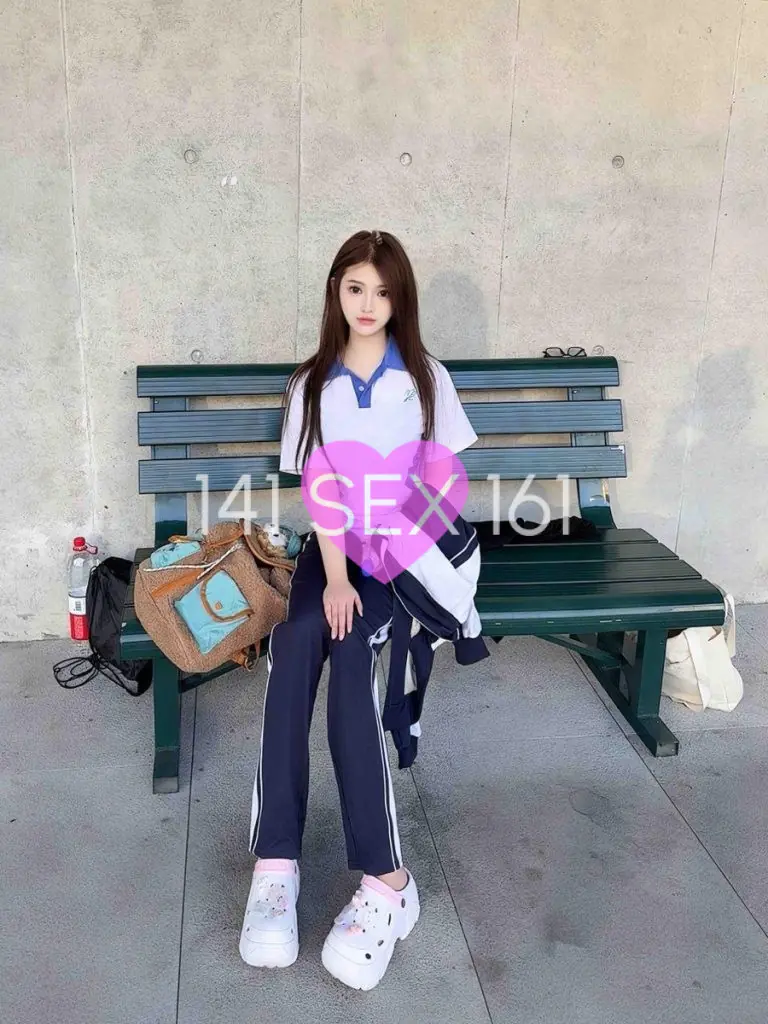 绿意, 年龄: 18, 身高: 168