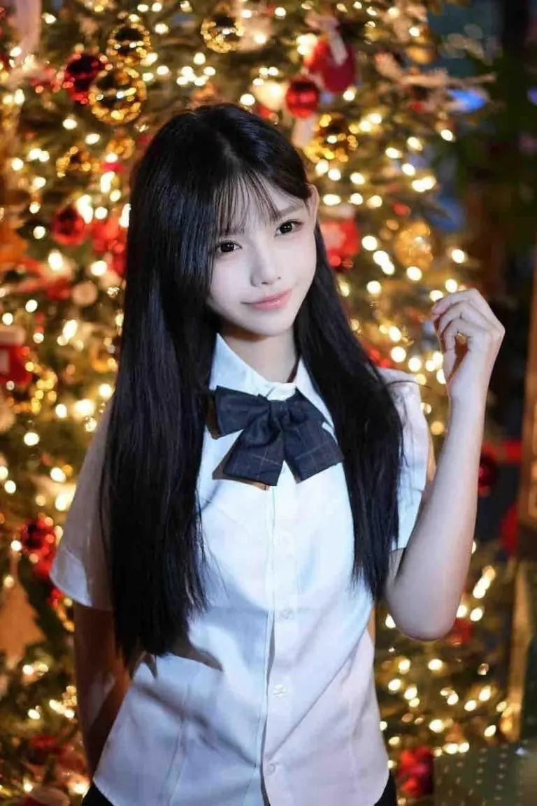 mengqian, 年龄: 18, 身高: 177