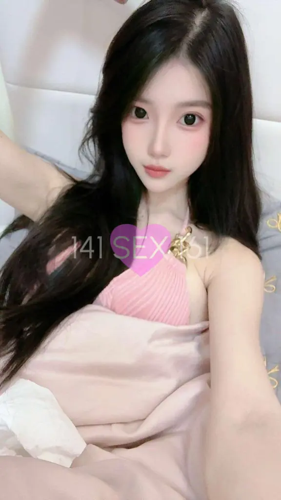 mengyang, 年龄: 18, 身高: 178 厘米, 三围: 32-23-34