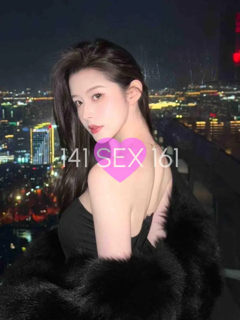 明慧, 年龄: 18, 身高: 161
