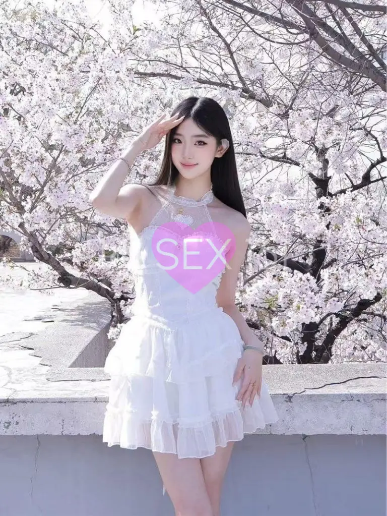 minglan, 年龄: 18, 身高: 173