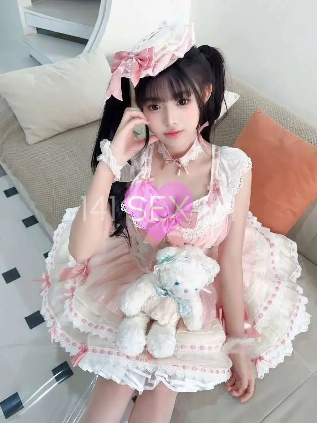婴儿, 年龄: 18, 身高: 165