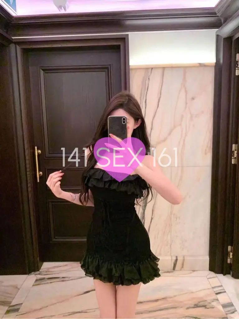 moyu, Age: 19, Height: 179