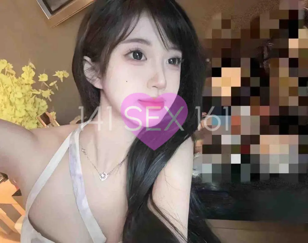 muxue, Age: 20, Height: 180 cm, Parameters: 32-24-34