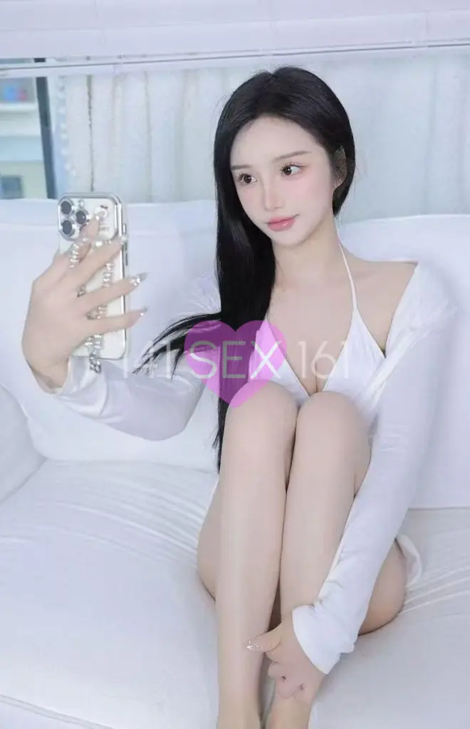 nange, Age: 21, Height: 163 cm, Parameters: 32-24-34