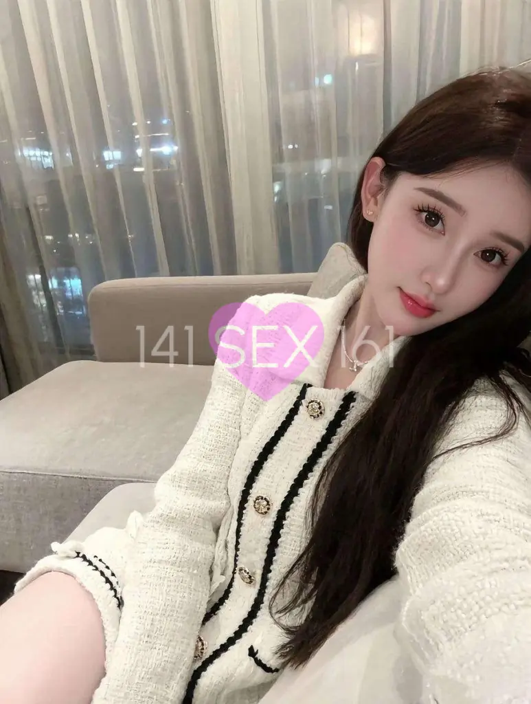 ningyue, 年龄: 20, 身高: 176 厘米, 三围: 33-24-34